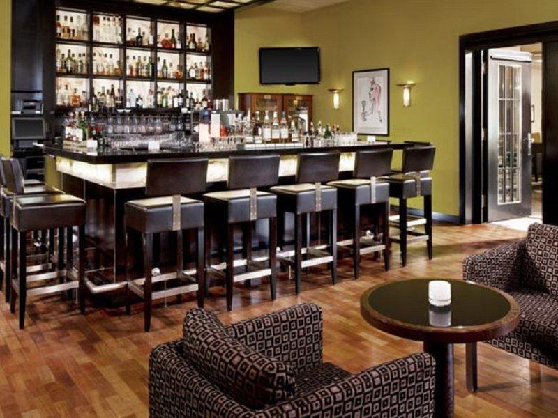 Hotel Elephant Weimar, Autograph Collection Ngoại thất bức ảnh The bar at the Westin